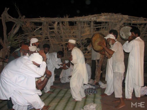 Ces hommes prennent part à une cérémonie zâr à Khorramshahr, dans la province du Khuzestan, en 2011 (photo publiée avec l’aimable autorisation de Behnaz Mirzai)