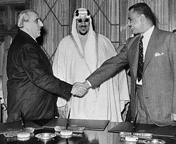 Shukri al-Kuwatli, Nasser et le roi Saud en Égypte. Source : Syrianhistory