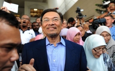 Valeurs universelles et démocratie musulmane par Anwar Ibrahim