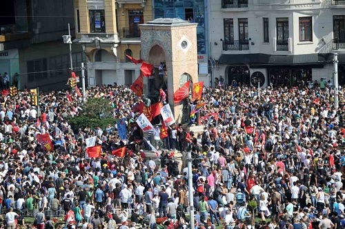La place Taksim - Photo AFP/BULENT KILIC La place Taksim - Photo AFP/BULENT KILIC