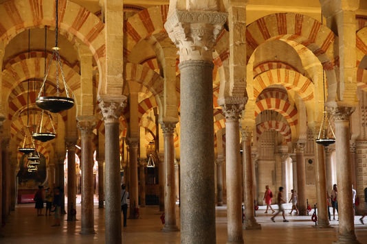 L'intérieur de la cathédrale de Cordoue en juillet 2013. | GETTY IMAGES/AFP/SEAN GALLUP