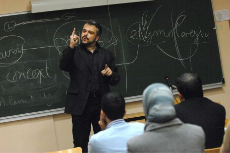 Olivier Bobineau, en 2008, lors d’une formation universitaire destinée aux imams (CHAMUSSY/SIPA)/rue89.fr