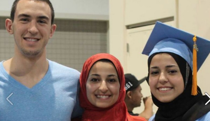 [Libération] Les étudiants musulmans assassinés à Chapel Hill ont été enterrés