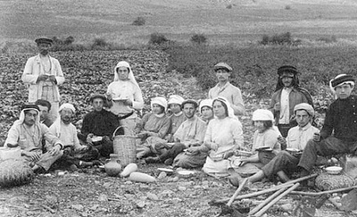 Paysans juifs de Palestine à la fin du 19éme siècle. Source inconnue.