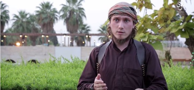 Un combattant francophone appelle les jeunes musulmans à émigrer dans le Califat (Source inconnue) Un combattant francophone appelle les jeunes musulmans à émigrer dans le Califat (Source inconnue)