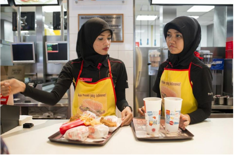 Florence Bergeaud-Blackler : «Le halal est né industriel, fruit du néolibéralisme et du fondamentalisme»