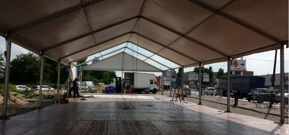 Chapiteau tente pour les Tables du Ramadan. Crédit Photo Secours Islamique