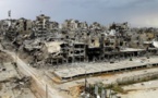 Reportage : La ville syrienne de Homs montre des signes de vie dans un décor lunaire dévasté